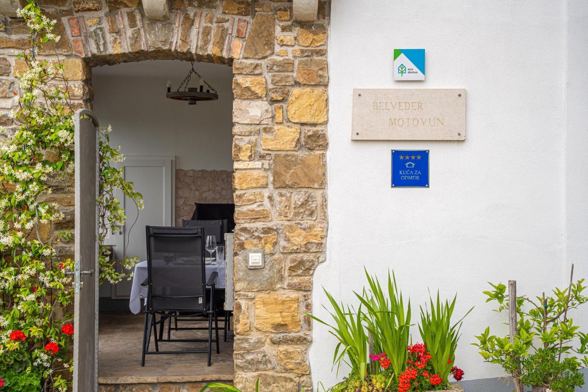 Holiday Home Belveder Motovun With Heated Pool Livade Exterior foto