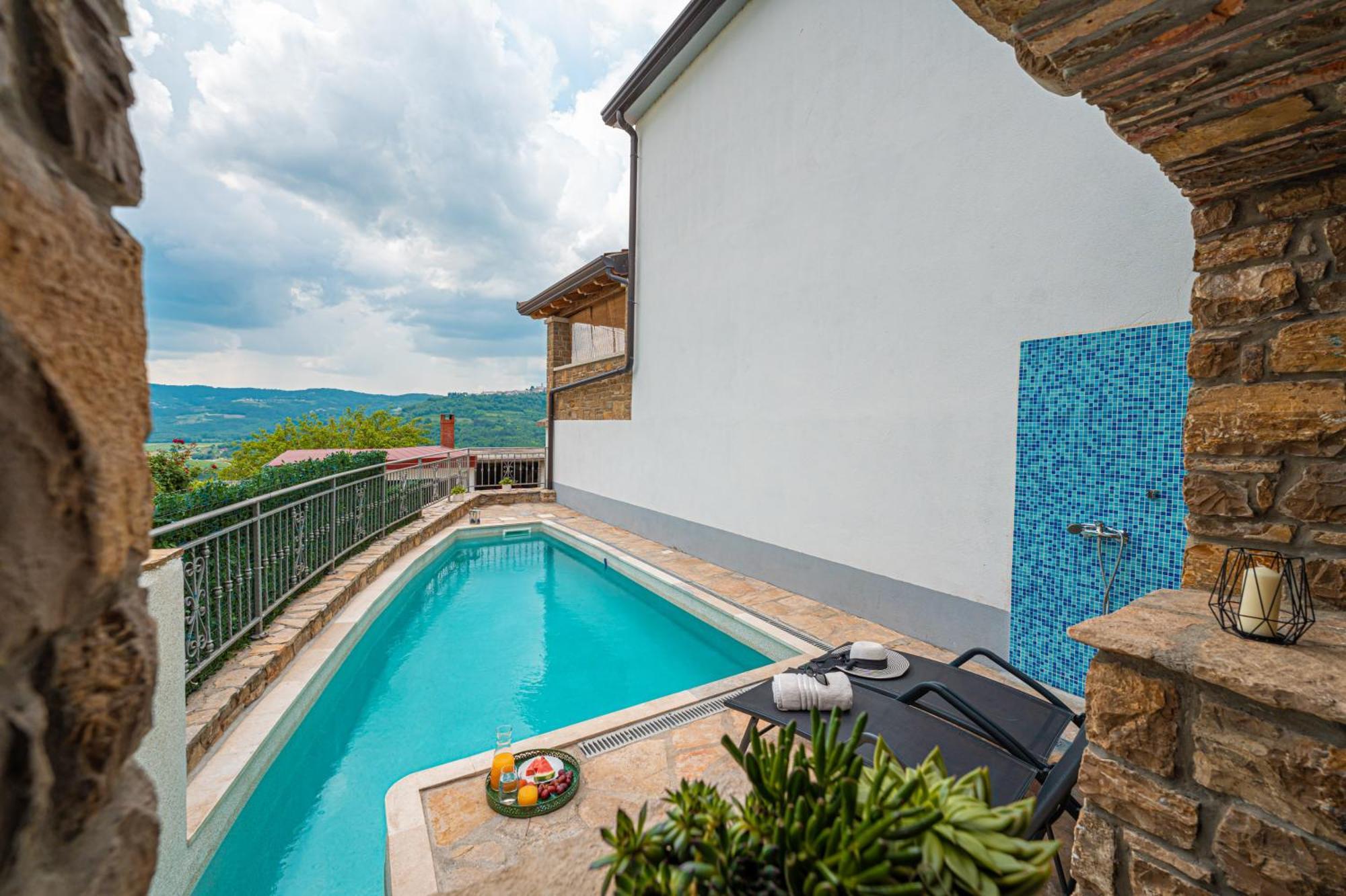 Holiday Home Belveder Motovun With Heated Pool Livade Exterior foto