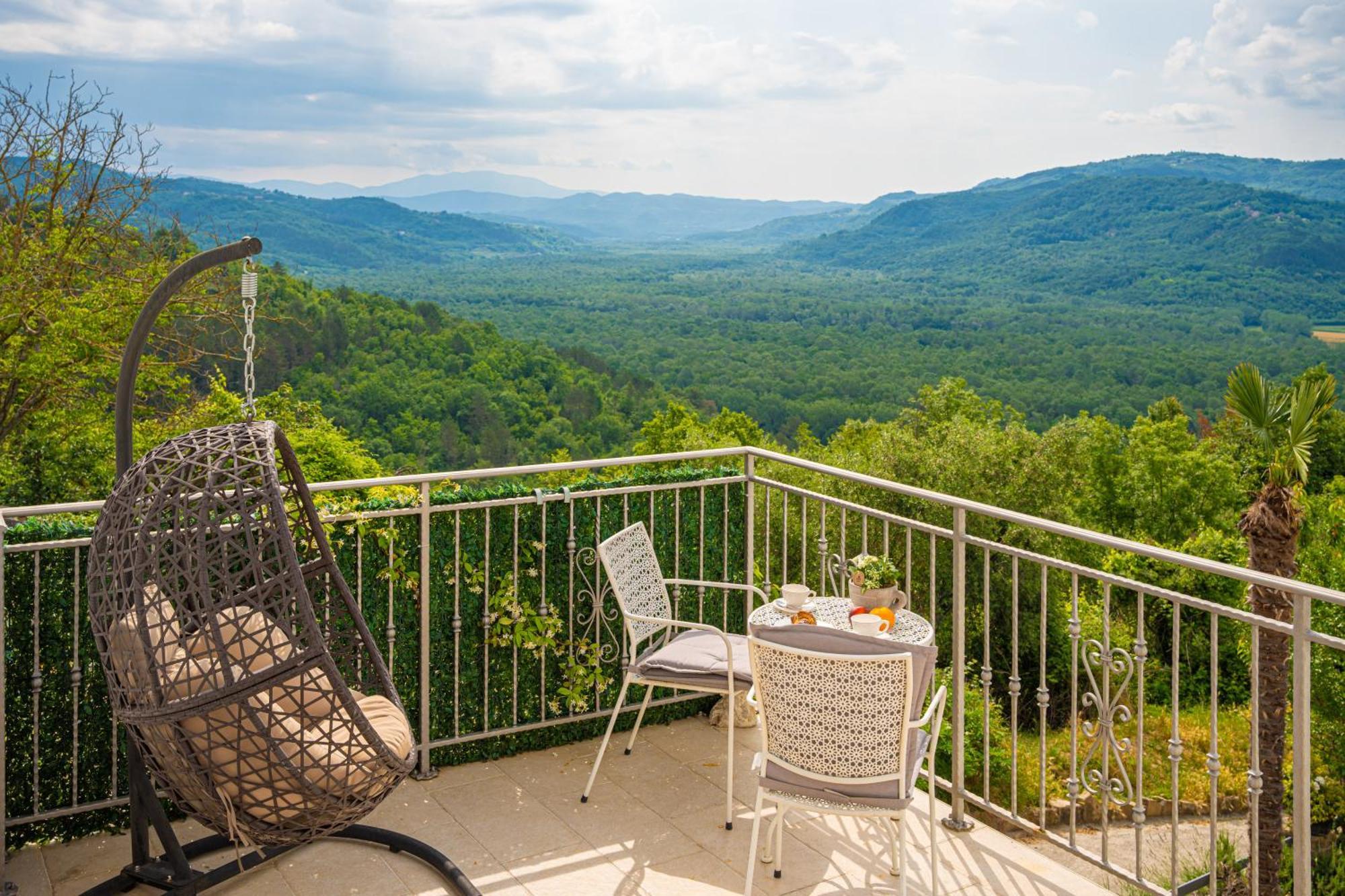 Holiday Home Belveder Motovun With Heated Pool Livade Exterior foto